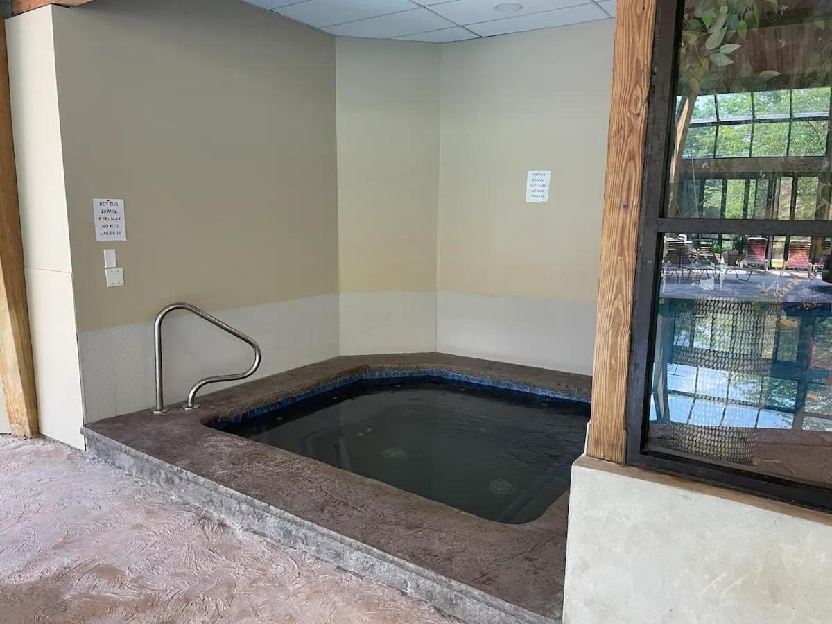 Pocono Paradise - 3 Bedroom 3 And Half Bathroom Townhouse Таннерсвилл Экстерьер фото
