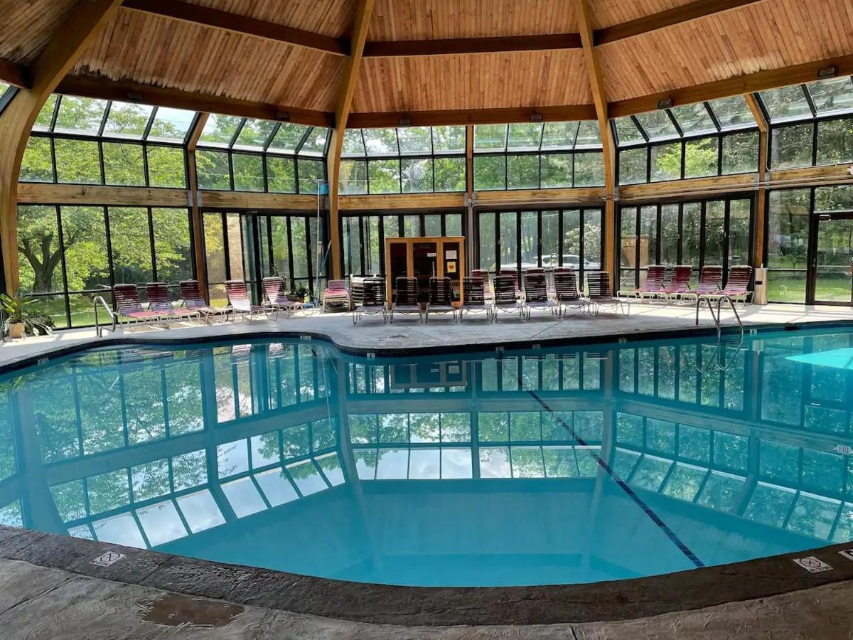 Pocono Paradise - 3 Bedroom 3 And Half Bathroom Townhouse Таннерсвилл Экстерьер фото