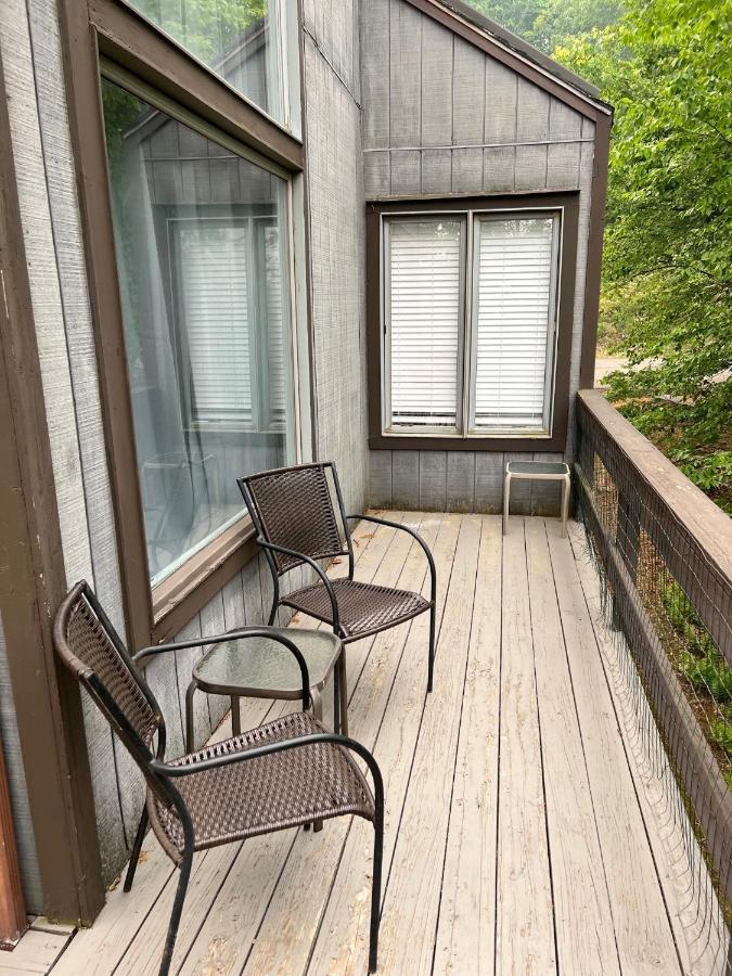 Pocono Paradise - 3 Bedroom 3 And Half Bathroom Townhouse Таннерсвилл Экстерьер фото